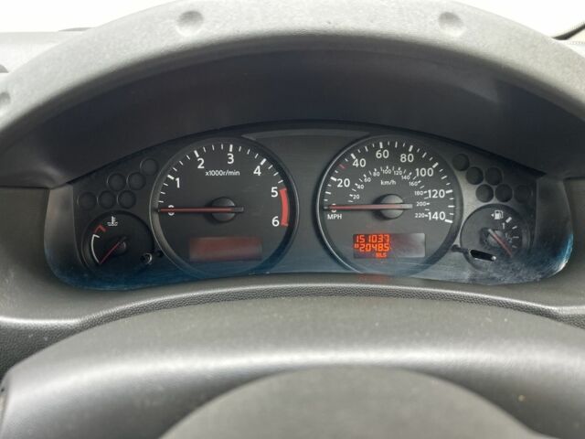 Серый Ниссан Навара, объемом двигателя 2.5 л и пробегом 241 тыс. км за 6950 $, фото 15 на Automoto.ua