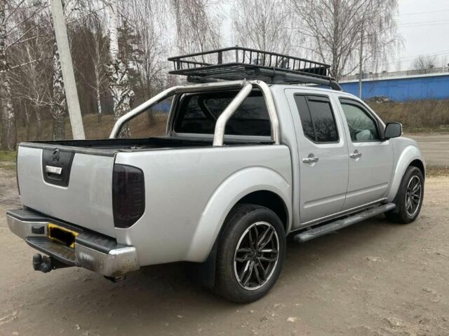 Серый Ниссан Навара, объемом двигателя 2.5 л и пробегом 120 тыс. км за 6400 $, фото 3 на Automoto.ua