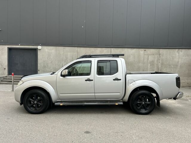 Серый Ниссан Навара, объемом двигателя 2.5 л и пробегом 241 тыс. км за 6950 $, фото 6 на Automoto.ua