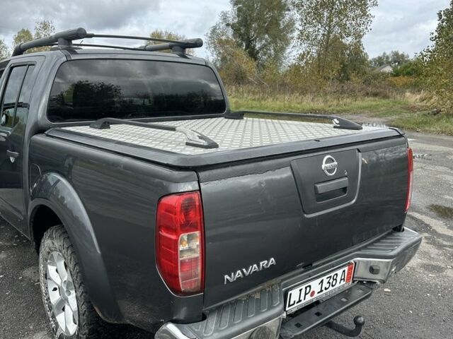 Ниссан Навара 2012 в Вышгороде на Automoto.ua Серый Ниссан Навара, объемом двигателя 2.5 л и пробегом 400 тыс. км за 7700 $, фото 2 на Automoto.ua