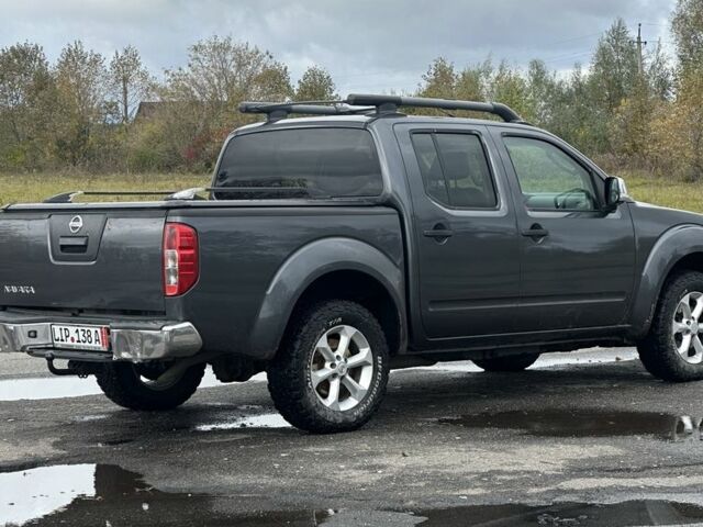 Ниссан Навара 2012 в Вышгороде на Automoto.ua Серый Ниссан Навара, объемом двигателя 2.5 л и пробегом 400 тыс. км за 7700 $, фото 1 на Automoto.ua