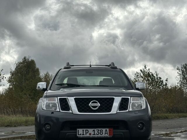 Ниссан Навара 2012 в Вышгороде на Automoto.ua Серый Ниссан Навара, объемом двигателя 2.5 л и пробегом 400 тыс. км за 7700 $, фото 6 на Automoto.ua