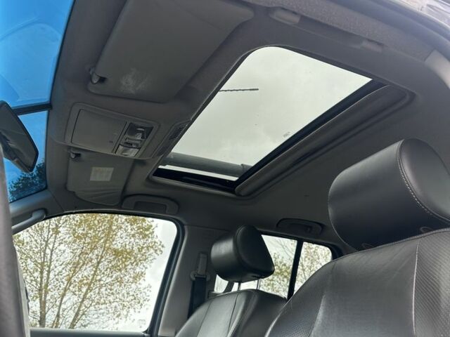 Ниссан Навара 2012 в Вышгороде на Automoto.ua Серый Ниссан Навара, объемом двигателя 2.5 л и пробегом 400 тыс. км за 7700 $, фото 4 на Automoto.ua