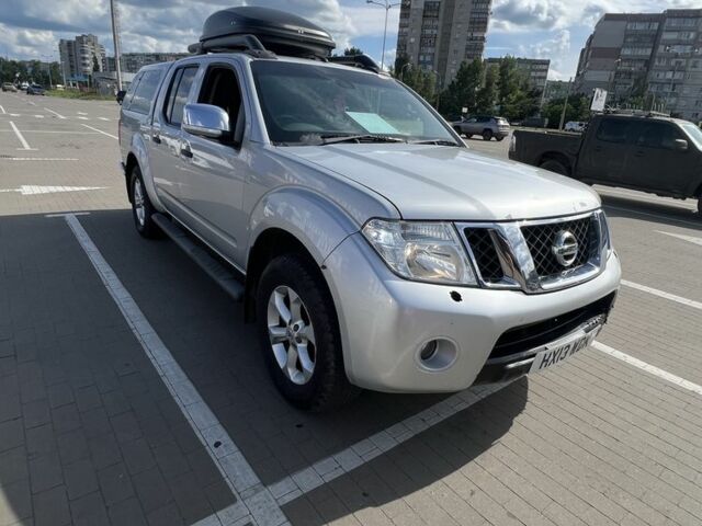 Серый Ниссан Навара, объемом двигателя 2.5 л и пробегом 200 тыс. км за 5500 $, фото 12 на Automoto.ua