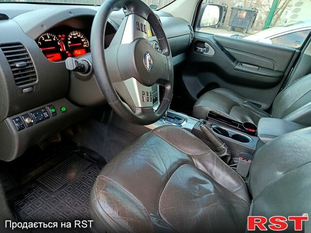 Серый Ниссан Навара, объемом двигателя 3 л и пробегом 0 тыс. км за 20000 $, фото 8 на Automoto.ua