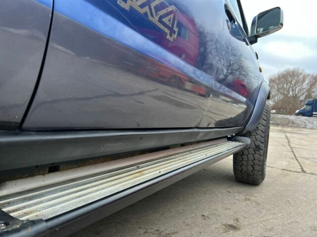 Синий Ниссан Навара, объемом двигателя 0 л и пробегом 125 тыс. км за 5300 $, фото 4 на Automoto.ua