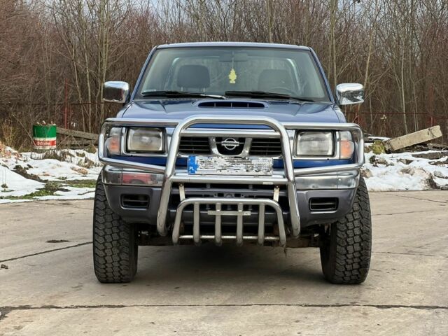 Синий Ниссан Навара, объемом двигателя 0 л и пробегом 125 тыс. км за 5300 $, фото 7 на Automoto.ua