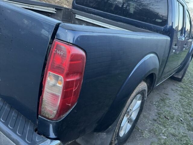 Синий Ниссан Навара, объемом двигателя 2.5 л и пробегом 370 тыс. км за 7500 $, фото 2 на Automoto.ua