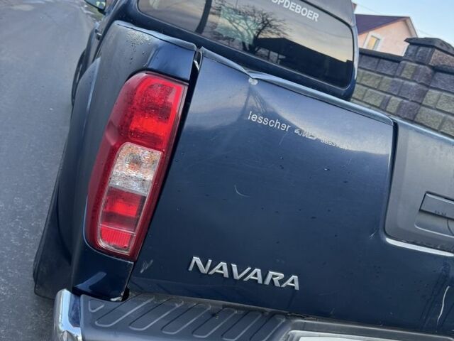 Синий Ниссан Навара, объемом двигателя 2.5 л и пробегом 370 тыс. км за 7500 $, фото 1 на Automoto.ua