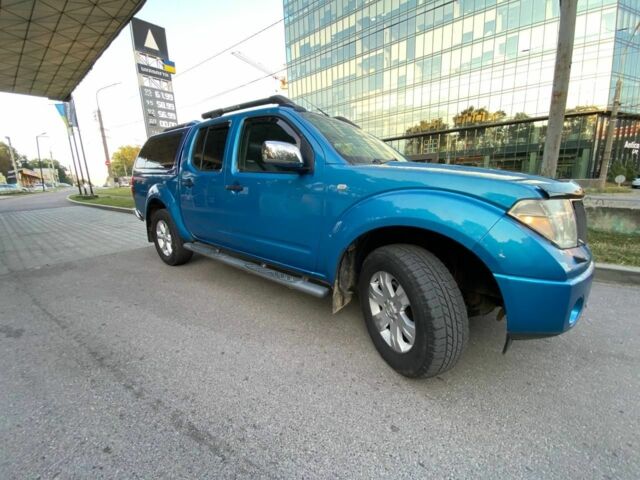 Синий Ниссан Навара, объемом двигателя 2.5 л и пробегом 186 тыс. км за 5600 $, фото 1 на Automoto.ua