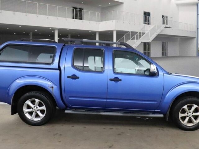 Синій Ніссан Навара, об'ємом двигуна 2.5 л та пробігом 200 тис. км за 5500 $, фото 2 на Automoto.ua