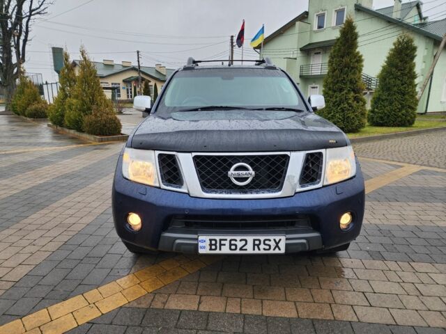 Синій Ніссан Навара, об'ємом двигуна 2.5 л та пробігом 166 тис. км за 7628 $, фото 4 на Automoto.ua