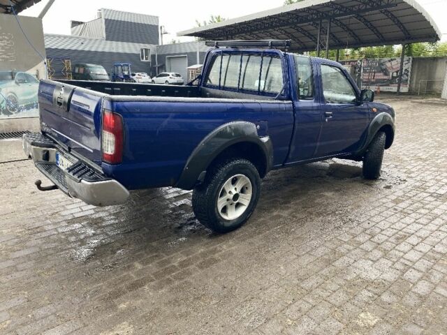 Синий Ниссан Навара, объемом двигателя 0 л и пробегом 350 тыс. км за 5500 $, фото 3 на Automoto.ua