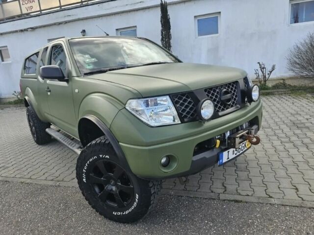 Зелений Ніссан Навара, об'ємом двигуна 2.5 л та пробігом 230 тис. км за 5920 $, фото 1 на Automoto.ua