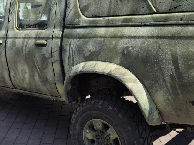 Зелений Ніссан Навара, об'ємом двигуна 0 л та пробігом 149 тис. км за 4000 $, фото 3 на Automoto.ua