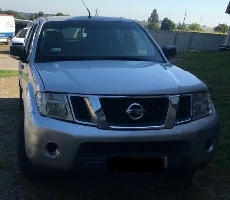 Зеленый Ниссан Навара, объемом двигателя 2.5 л и пробегом 200 тыс. км за 1868 $, фото 10 на Automoto.ua