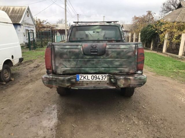 Зеленый Ниссан Навара, объемом двигателя 2.5 л и пробегом 250 тыс. км за 2700 $, фото 3 на Automoto.ua