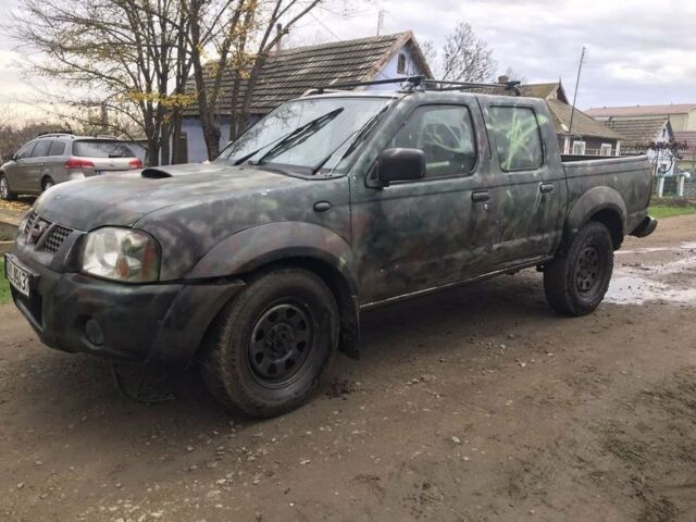Зеленый Ниссан Навара, объемом двигателя 2.5 л и пробегом 250 тыс. км за 2700 $, фото 1 на Automoto.ua