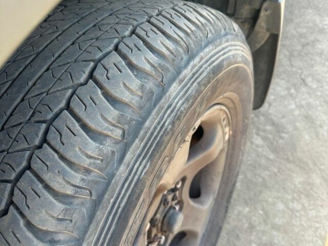 Зелений Ніссан Навара, об'ємом двигуна 2.5 л та пробігом 235 тис. км за 5444 $, фото 1 на Automoto.ua