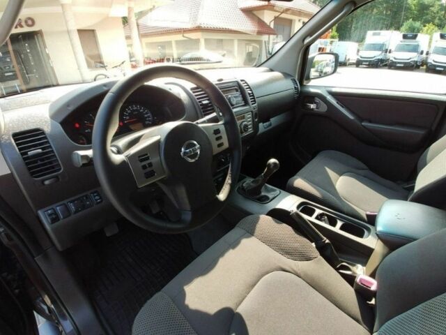 Зеленый Ниссан Навара, объемом двигателя 2.5 л и пробегом 220 тыс. км за 2479 $, фото 8 на Automoto.ua