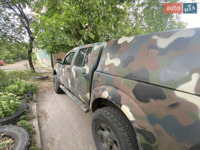 Зелений Ніссан Навара, об'ємом двигуна 2.49 л та пробігом 190 тис. км за 7000 $, фото 5 на Automoto.ua