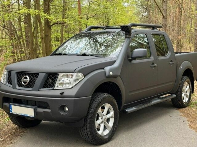 Зеленый Ниссан Навара, объемом двигателя 2.5 л и пробегом 220 тыс. км за 2479 $, фото 3 на Automoto.ua