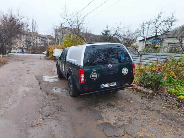 Зелений Ніссан Навара, об'ємом двигуна 2.5 л та пробігом 312 тис. км за 5674 $, фото 2 на Automoto.ua