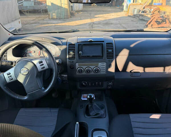 Зеленый Ниссан Навара, объемом двигателя 0 л и пробегом 230 тыс. км за 14000 $, фото 15 на Automoto.ua