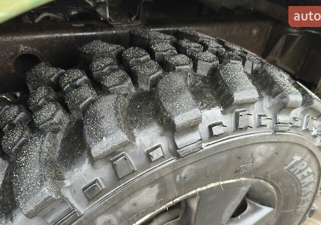 Зеленый Ниссан Навара, объемом двигателя 2.5 л и пробегом 300 тыс. км за 5800 $, фото 19 на Automoto.ua