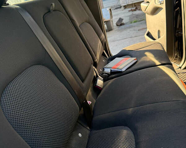 Зеленый Ниссан Навара, объемом двигателя 0 л и пробегом 230 тыс. км за 14000 $, фото 12 на Automoto.ua