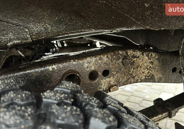 Зеленый Ниссан Навара, объемом двигателя 2.5 л и пробегом 300 тыс. км за 5800 $, фото 14 на Automoto.ua