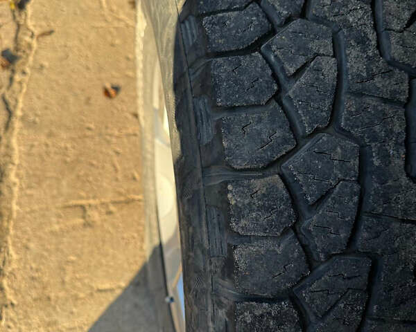 Зеленый Ниссан Навара, объемом двигателя 0 л и пробегом 230 тыс. км за 14000 $, фото 9 на Automoto.ua