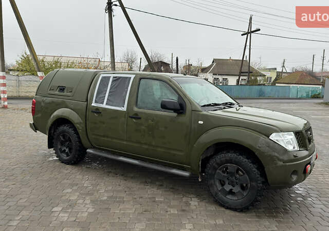 Зеленый Ниссан Навара, объемом двигателя 2.5 л и пробегом 300 тыс. км за 5800 $, фото 10 на Automoto.ua