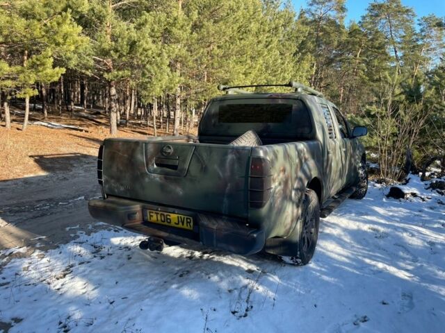 Зелений Ніссан Навара, об'ємом двигуна 0 л та пробігом 250 тис. км за 6300 $, фото 2 на Automoto.ua