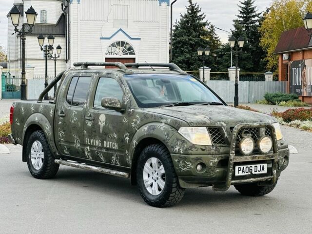 Зеленый Ниссан Навара, объемом двигателя 2.5 л и пробегом 250 тыс. км за 7254 $, фото 6 на Automoto.ua