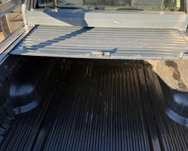 Зеленый Ниссан Навара, объемом двигателя 0 л и пробегом 230 тыс. км за 14000 $, фото 10 на Automoto.ua