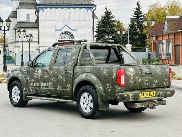 Зеленый Ниссан Навара, объемом двигателя 2.5 л и пробегом 250 тыс. км за 7254 $, фото 8 на Automoto.ua