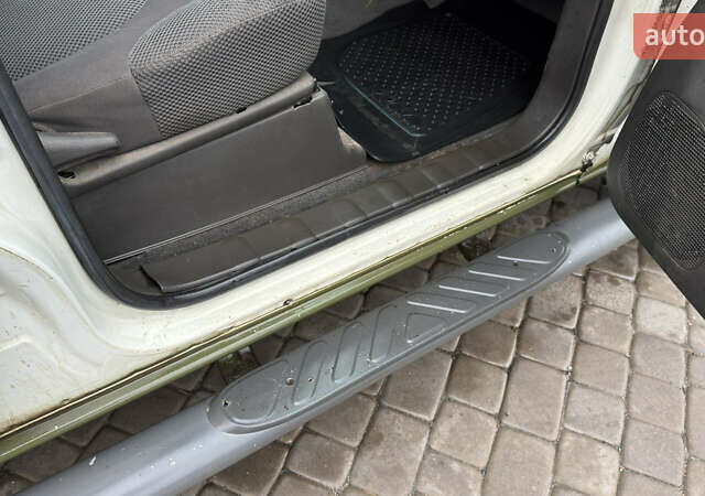 Зеленый Ниссан Навара, объемом двигателя 2.5 л и пробегом 300 тыс. км за 5800 $, фото 37 на Automoto.ua