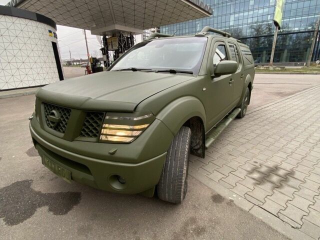Зеленый Ниссан Навара, объемом двигателя 2.5 л и пробегом 186 тыс. км за 5600 $, фото 2 на Automoto.ua