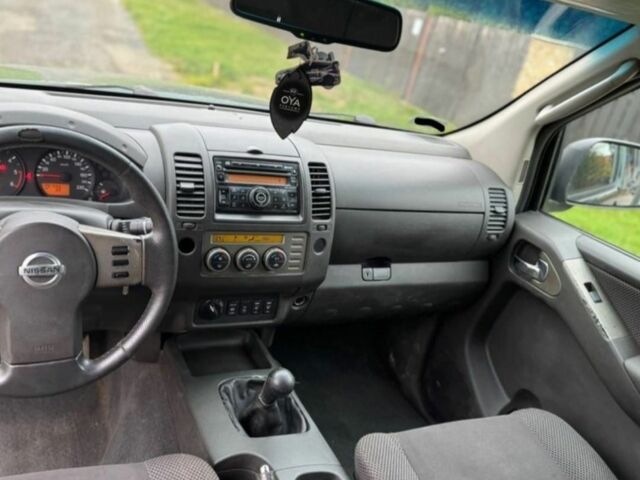 Зеленый Ниссан Навара, объемом двигателя 0 л и пробегом 248 тыс. км за 3350 $, фото 8 на Automoto.ua