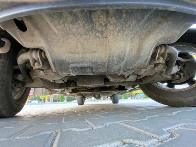 Зеленый Ниссан Навара, объемом двигателя 2.5 л и пробегом 186 тыс. км за 5600 $, фото 8 на Automoto.ua