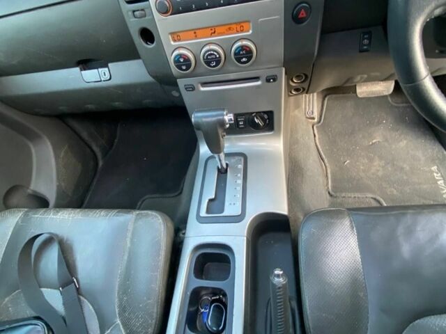 Зеленый Ниссан Навара, объемом двигателя 2.5 л и пробегом 186 тыс. км за 5600 $, фото 9 на Automoto.ua