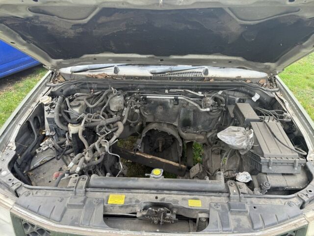 Зеленый Ниссан Навара, объемом двигателя 0 л и пробегом 1 тыс. км за 2500 $, фото 6 на Automoto.ua