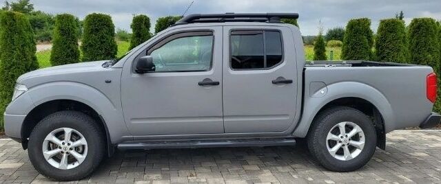 Зеленый Ниссан Навара, объемом двигателя 2.5 л и пробегом 200 тыс. км за 3200 $, фото 3 на Automoto.ua