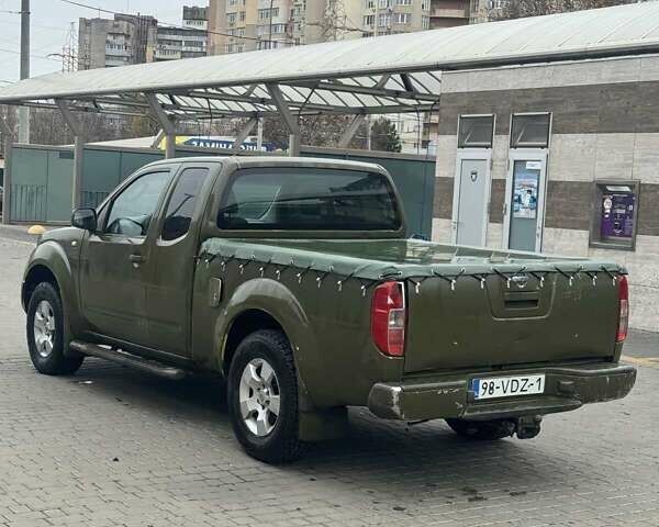 Зеленый Ниссан Навара, объемом двигателя 2.49 л и пробегом 325 тыс. км за 7000 $, фото 9 на Automoto.ua