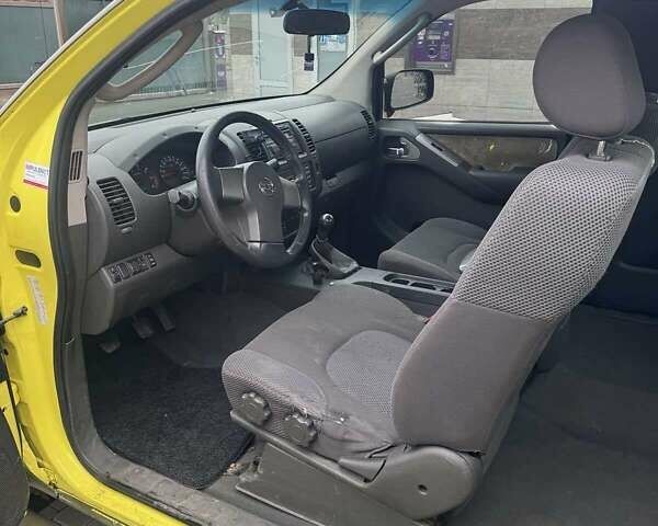 Зеленый Ниссан Навара, объемом двигателя 2.49 л и пробегом 325 тыс. км за 7000 $, фото 11 на Automoto.ua