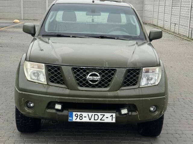 Зеленый Ниссан Навара, объемом двигателя 0 л и пробегом 325 тыс. км за 6300 $, фото 11 на Automoto.ua