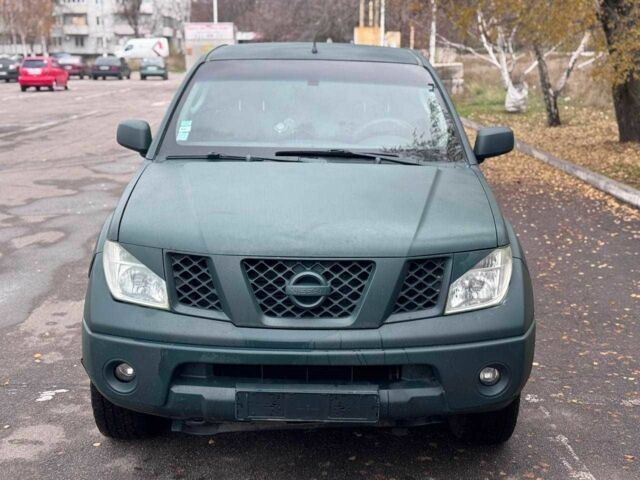 Зеленый Ниссан Навара, объемом двигателя 2.5 л и пробегом 250 тыс. км за 5999 $, фото 2 на Automoto.ua