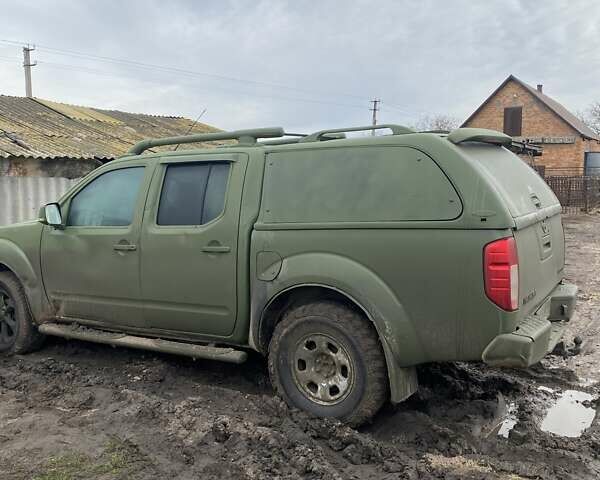 Зеленый Ниссан Навара, объемом двигателя 2.5 л и пробегом 230 тыс. км за 5900 $, фото 1 на Automoto.ua