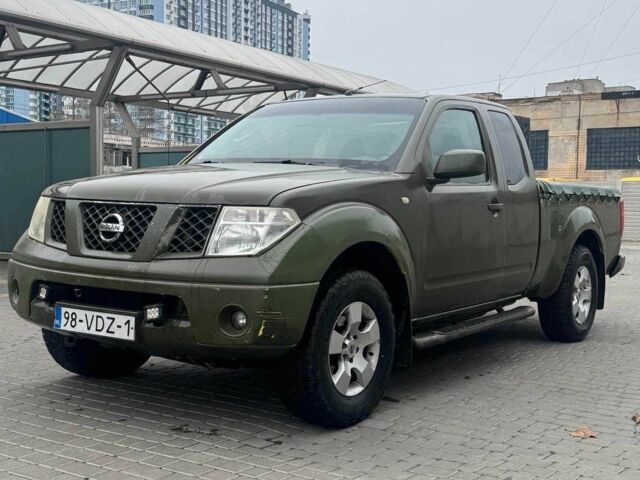 Зеленый Ниссан Навара, объемом двигателя 2.5 л и пробегом 325 тыс. км за 7000 $, фото 3 на Automoto.ua